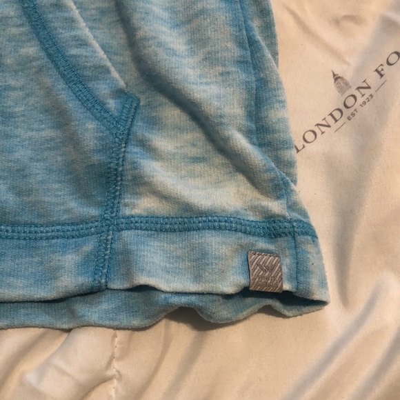 White sierra size medium hooded sweater - Picture 6 of 7